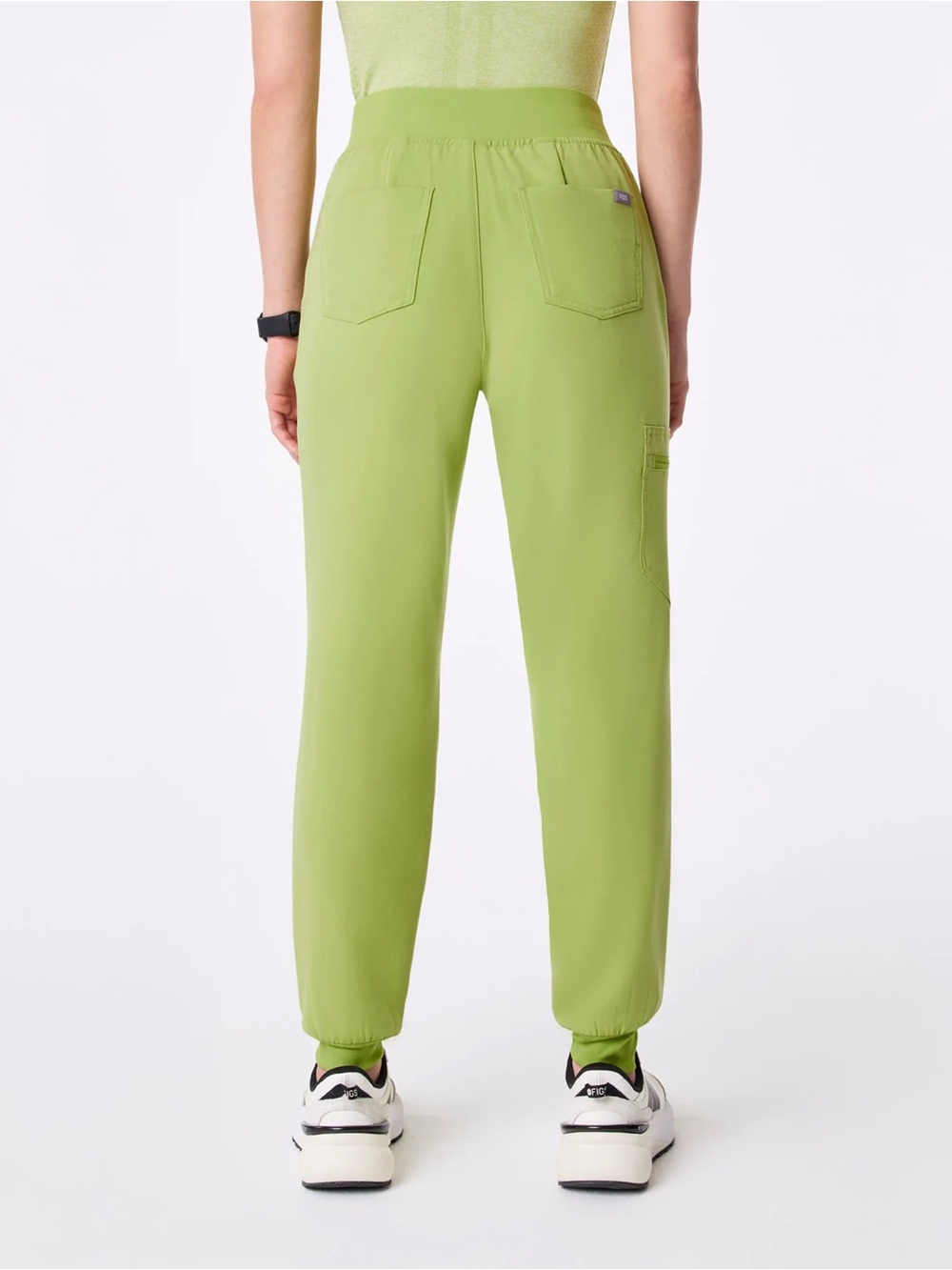 FIGS ZAMORA HIGH-RISE JOGGER SCRUB PANT™ IN MATCHA - Picture 7 of 12